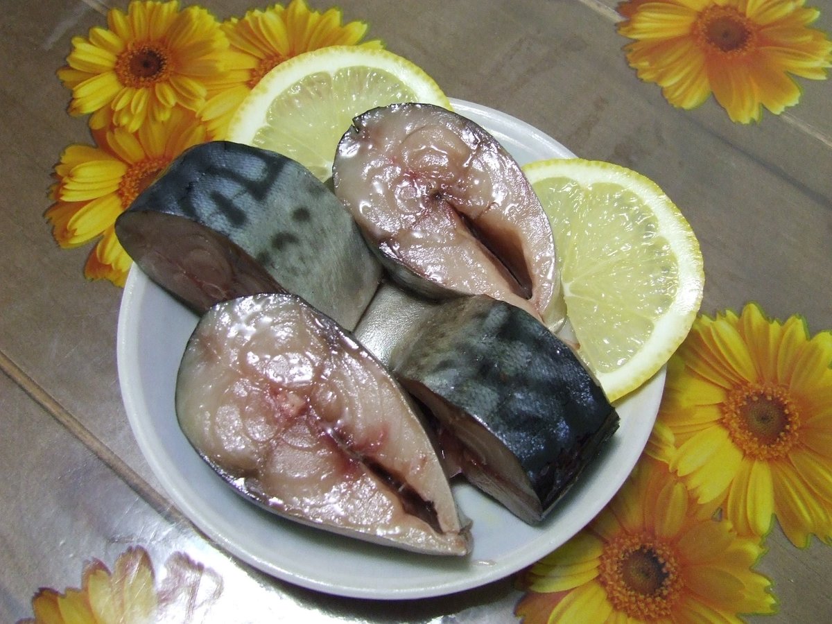Сельдь слабосоленая сочная в маринаде. рецепт с фото пошагово